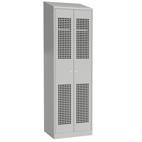 рабочий шкаф с наклонной крышей фото