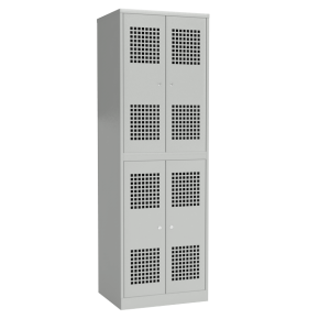 металлический шкаф в раздевалку с перфорированными дверьми фото